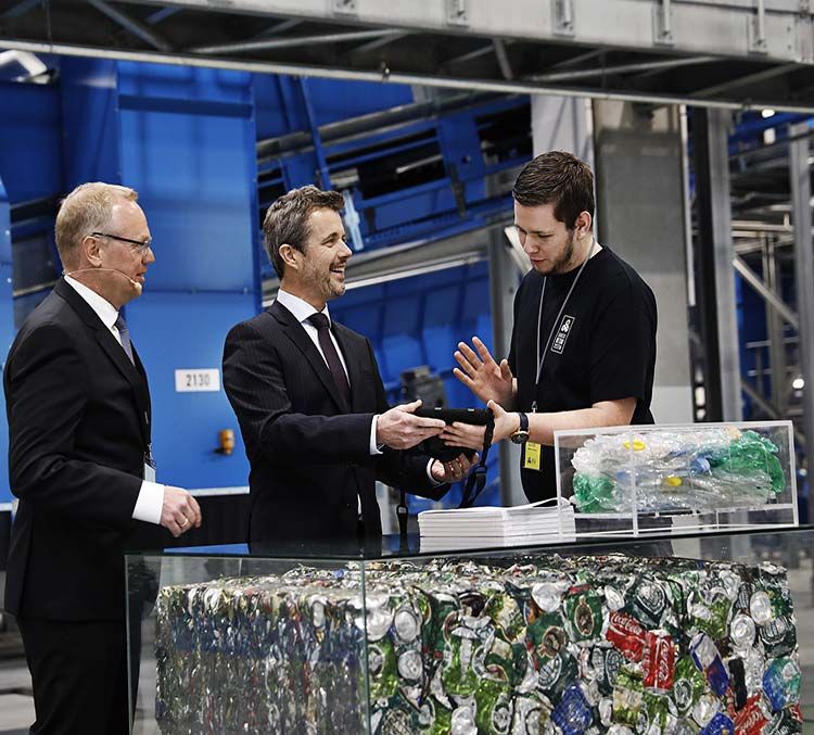 Inaugurato in Danimarca il nuovo impianto automatizzato di selezione di imballaggi di STADLER per Dansk Retursystem 