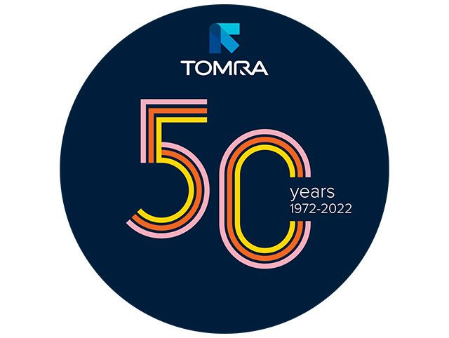 TOMRA celebra il 50° anniversario annunciando la missione di un mondo senza rifiuti