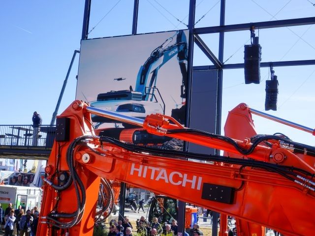 Hitachi Construction Machinery diventa LANDCROS