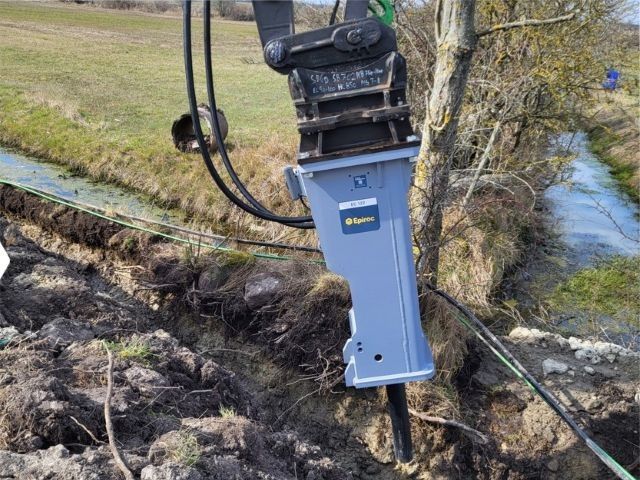 Epiroc presenta il nuovo martello idraulico EC 122 con funzionalità di manutenzione intelligenti per una maggiore durata operativa