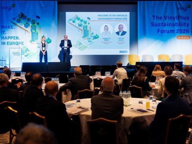 MAKE.IT.HAPPEN. IN EUROPA: al VinylPlus Sustainability Forum 2026 l'industria europea del PVC rinnova il proprio impegno per la Competitività e la Sostenibilità