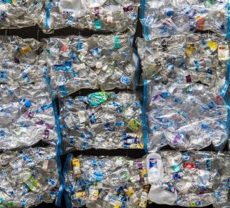 Rifiuti di imballaggio di plastica: se l’UE vuole raggiungere i propri ambiziosi obiettivi, deve incrementarne il riciclaggio
