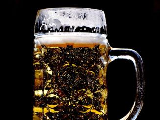 I pub inglesi sono chiusi e la birra invenduta diventa energia verde