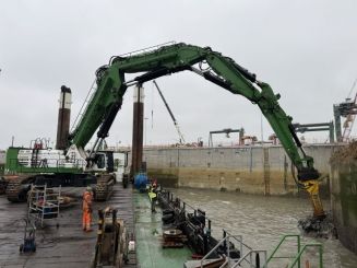 Epiroc guida la demolizione di precisione in condizioni idriche estreme al Terminal Europa di Anversa