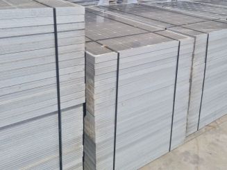 Raccolta RAEE: in calo (fisiologico) le lampadine, crescono i pannelli fotovoltaici a fine vita