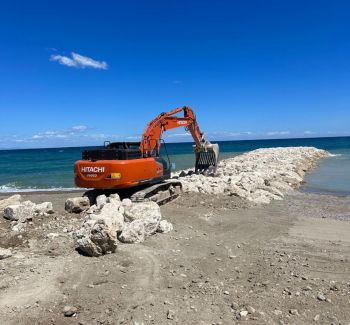 Lavori per difesa costiera Mirto Crosia